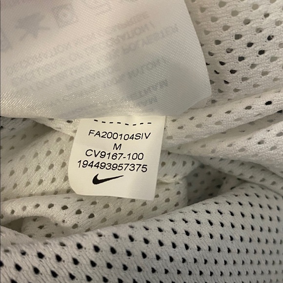 Nike Men's Swoosh White and Gray Windbreaker Size Medium - Picture 10 of 11